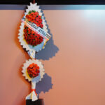 Kırmızı Gerberalar Çift Katlı Çelenk